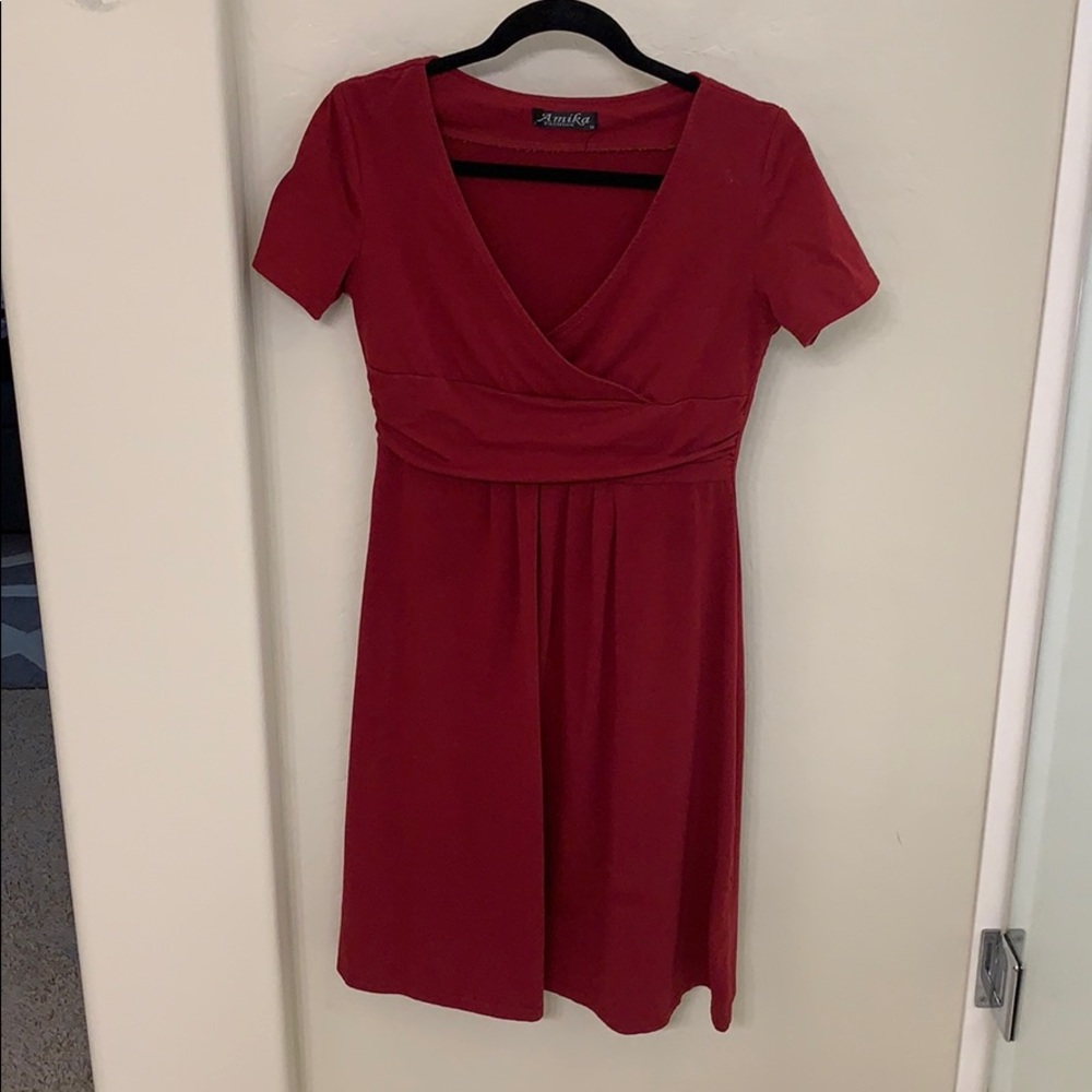 Beautiful maternity dress!! Great for fall!